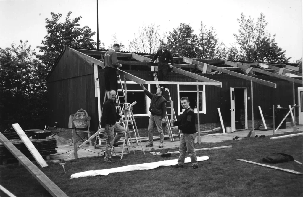 Bouw van het clubhuis